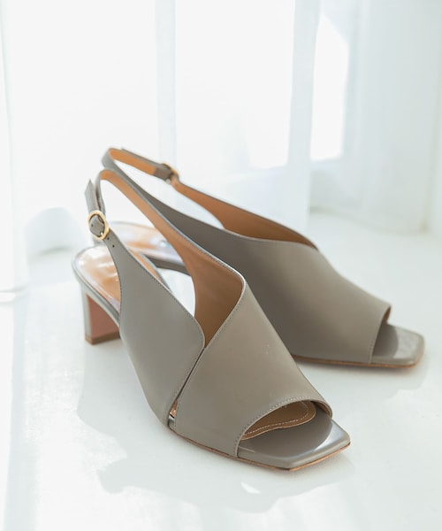 URBAN RESEARCH ROSSO(アーバンリサーチロッソ)の「PELLICO バッグストラップサンダル(サンダル・レディース・TAUPE/BLACK・36/36.5/37/37.5/38)」の2枚目の写真