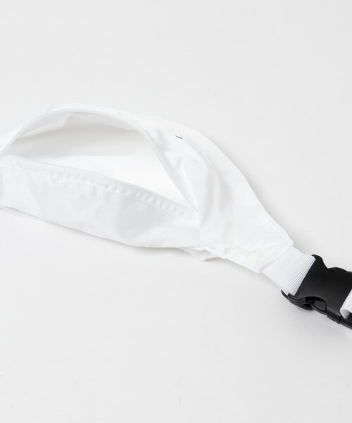 THE GOODLAND MARKET（ザグッドランドマーケット）の「『別注』PARKS PROJECT×TGM　WAIST BAG（ボディバッグ/ウエストポーチ・メンズ・Gray/White・one）」の6枚目の写真