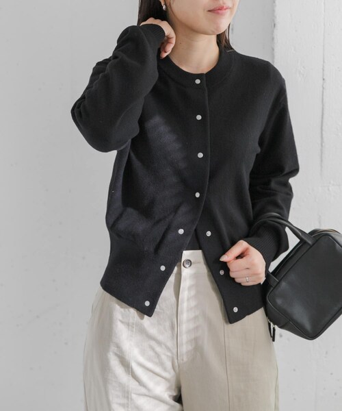 URBAN RESEARCH DOORS（アーバンリサーチドアーズ）の「FORK&SPOON　ミラージュクルーネックニットカーディガン（カーディガン/ボレロ・レディース・NAVY/GREEN/BROWN/BLUE/MINT/BLACK・1）」の16枚目の写真