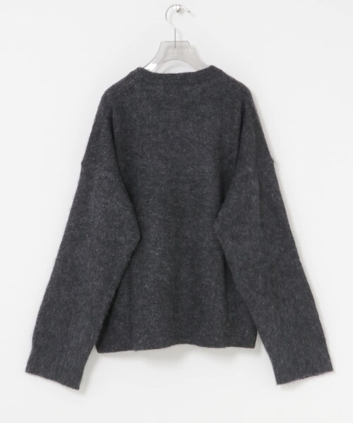 URBAN RESEARCH（アーバンリサーチ）の「GANNI　FineBrushed AlpacaBanana（ニット/セーター・レディース・Phantom・S/M）」の5枚目の写真