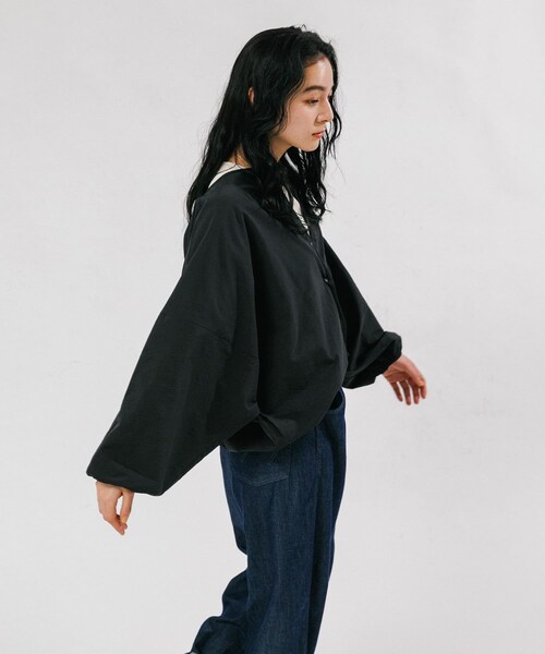 EKAL（エカル）の「『吸水速乾/通気性/軽量』DOT AIR CARDIGAN（カーディガン/ボレロ・レディース・ブラック/ブラウン/チャコール・One）」の8枚目の写真