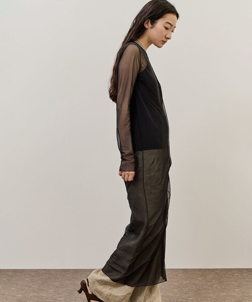 ADAM ET ROPE'(アダムエロペ)の「シアーロングスリーブワンピース(ワンピース・レディース・ブラック/ホワイト系・F)」の16枚目の写真