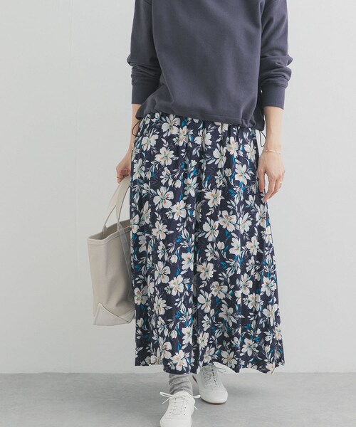 URBAN RESEARCH DOORS（アーバンリサーチドアーズ）の「レーヨンフラワープリントスカート（スカート・レディース・NAVY/BLACK・Free）」の13枚目の写真