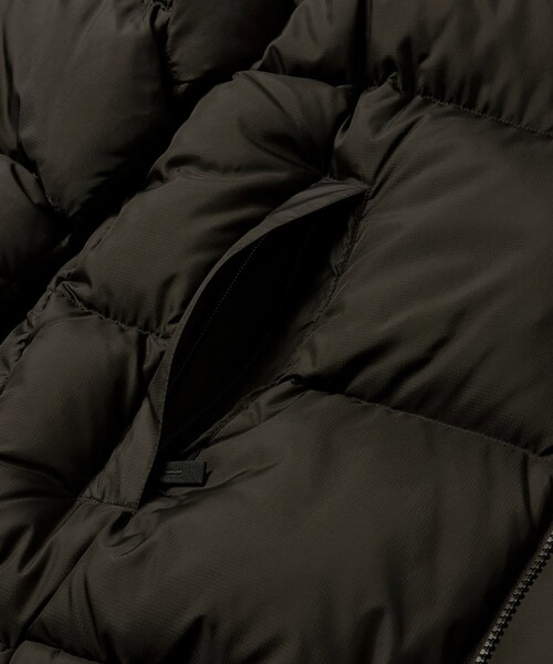 URBAN RESEARCH（アーバンリサーチ）の「THE NORTH FACE　Nuptse Hoodie（その他アウター・メンズ・CK/FA/K・M/L/XL）」の9枚目の写真