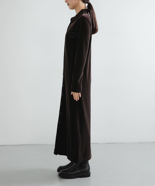 URBAN RESEARCH(アーバンリサーチ)の「ベロアシャツカラーワンピース(ワンピース・レディース・BEIGE/BROWN・FREE)」の12枚目の写真