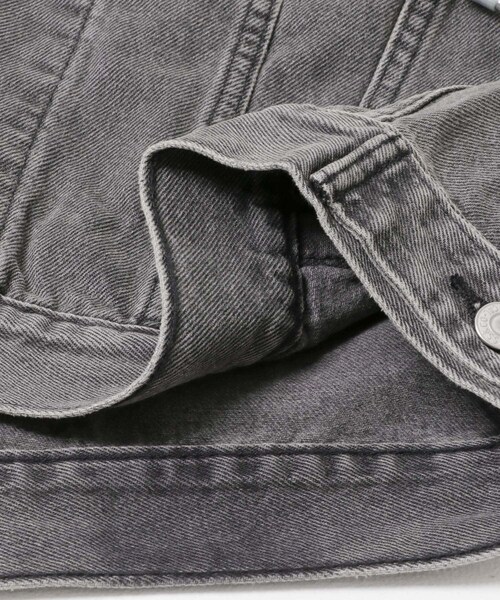URBAN RESEARCH(アーバンリサーチ)の「Levi’s 90S TRUCKER(デニムジャケット・レディース・BE KIND・S)」の7枚目の写真