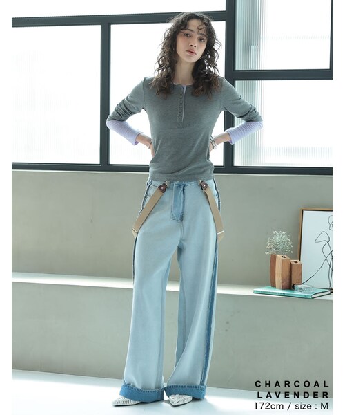 Re:EDIT（リエディ）の「配色レイヤード風ヘンリーネックトップス - トップス通販 | 人気レディースファッション - Re:EDIT（リエディ）（その他・レディース・ホワイト×ブラック/グレー×ホワイト/チャコール×ラベンダー・M/L）」の6枚目の写真