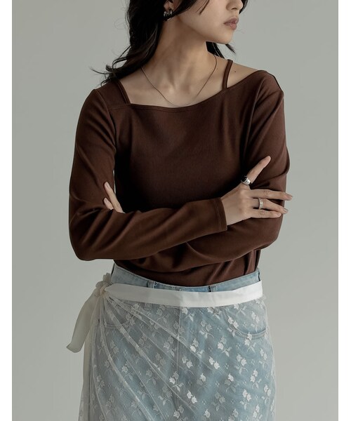 Re:EDIT（リエディ）の「リブカットソーアシンメトリートップス - トップス通販 | 人気レディースファッション - Re:EDIT（リエディ）（その他・レディース・ブラック/ホワイト/チャコールグレー/ブラウン・M/L）」の22枚目の写真