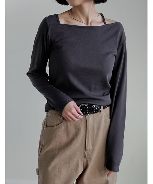 Re:EDIT（リエディ）の「リブカットソーアシンメトリートップス - トップス通販 | 人気レディースファッション - Re:EDIT（リエディ）（その他・レディース・ブラック/ホワイト/チャコールグレー/ブラウン・M/L）」の5枚目の写真