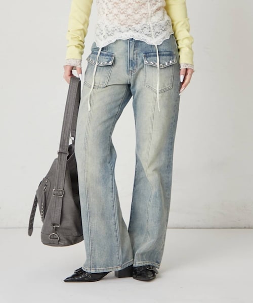 WHO'S WHO gallery（フーズフーギャラリー）の「スタースタッズフレアデニム（デニムパンツ・レディース・ブラウン/ブラック/ネイビー/サックスブルー・M/S）」の4枚目の写真