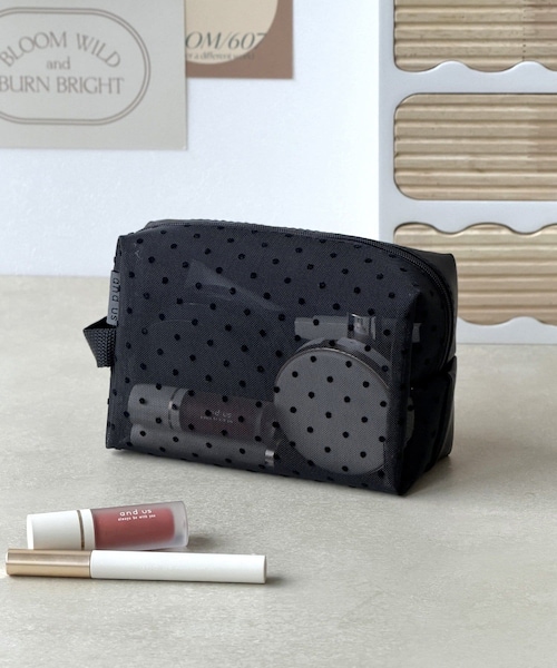 3coins（3coins）の「ドットメッシュ横長スクエアポーチ／and us（ポーチ・アイボリー/ブラック・FREE）」の2枚目の写真