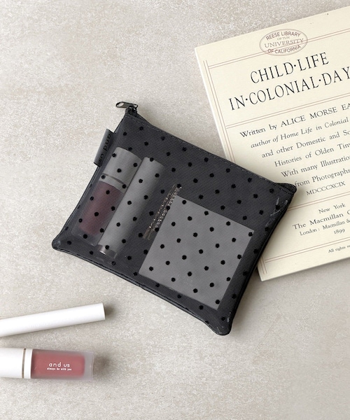 3coins（3coins）の「ドットメッシュフラットポーチ／and us（ポーチ・アイボリー/ブラック・FREE）」の2枚目の写真