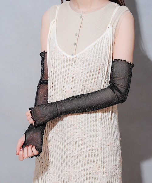 3coins(3coins)の「UVラメアームカバー(手袋・レディース・ブラウン/ブラック・FREE)」の2枚目の写真