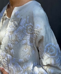 BEARDSLEY | ハンド刺繍裾フリルジャケット(ノーカラージャケット)