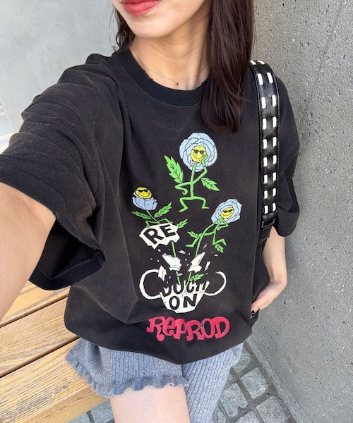 CIAOPANIC(チャオパニック)の「【RePRODUCTION LABEL / リプロダクションレーベル】アソートヴィンテージフェードTEE(Tシャツ/カットソー・レディース・ブラックその他3/ミッドナイトブルー/ブルー/ブラック/ブラックその他2/カーキ/チャコールグレー/ピンク/オフホワイト/レモンイエロー/シルバー/イエロー/ローズ/グレー/レッド・F)」の1枚目の写真