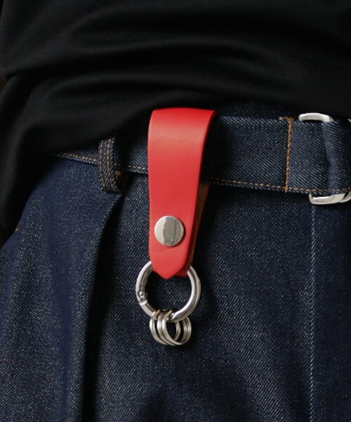 Lui's(ルイス)の「【ITTI】herrie loop key holder thug(キーホルダー・メンズ・ブルー/レッド/ブラック・F)」の3枚目の写真