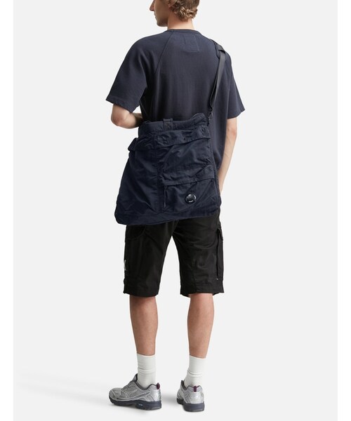 C.P. COMPANY（シーピーカンパニー）の「Nylon B Tote Bag（その他・メンズ・other）」の6枚目の写真