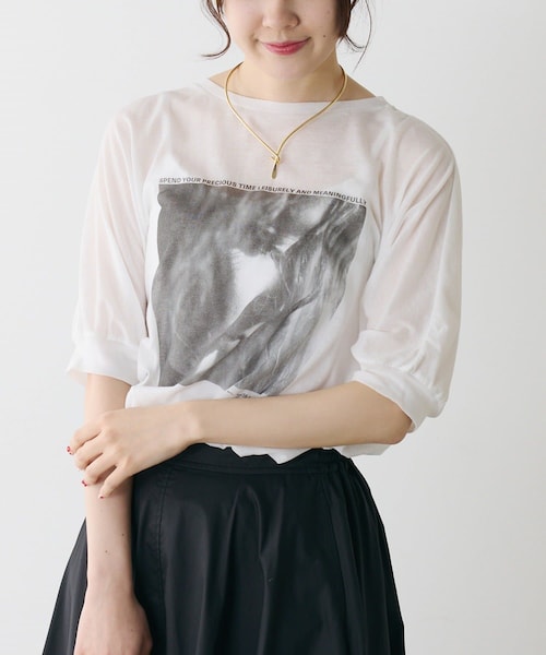 PUAL CE CIN(ピュアルセシン)の「シアーフォトプリントTシャツ(Tシャツ/カットソー・レディース・オフホワイト/ブラック・FREE)」の1枚目の写真