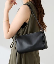 【牛革/２WAY/500mlペットボトル】シュリンクリンオーバルショルダーバッグ