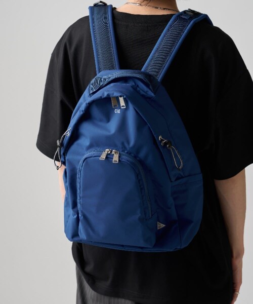Lui's(ルイス)の「【CIE】DAYPACK MINI(バックパック/リュック・メンズ・ブラック/ブルー・F)」の2枚目の写真