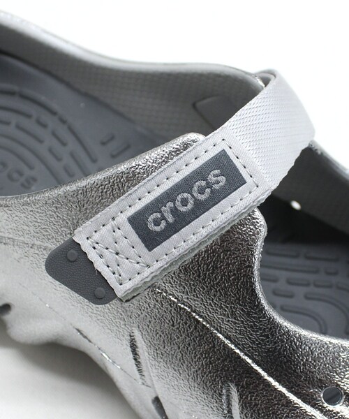 RNA(アールエヌエー)の「【crocs/クロックス】E5243 ECHO MARY JANE METAL SPORT(シューズ・レディース・ブラック)」の5枚目の写真