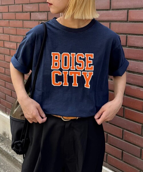 CIAOPANIC TYPY(チャオパニックティピー)の「【UNISEX】ピグメント加工スラブカレッジロゴTEE(Tシャツ/カットソー・レディース・レッド/グリーン/ブラウン/ホワイト/ネイビー・M/L)」の5枚目の写真