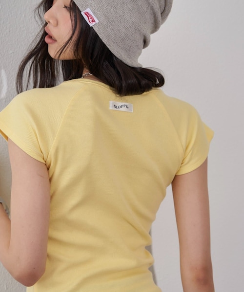 WHO'S WHO gallery(フーズフーギャラリー)の「【SLOPPY】 リブチビT(Tシャツ/カットソー・レディース・ブラウン/イエロー/サックスブルー/オフホワイト/ブラック・F)」の5枚目の写真