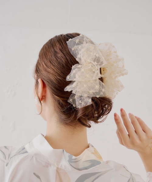 Lattice(Lattice)の「【浴衣におすすめ】ビーズビッグクリップ(バレッタ/ヘアクリップ・レディース・イエロー/ホワイト/グレー・FREE)」の1枚目の写真