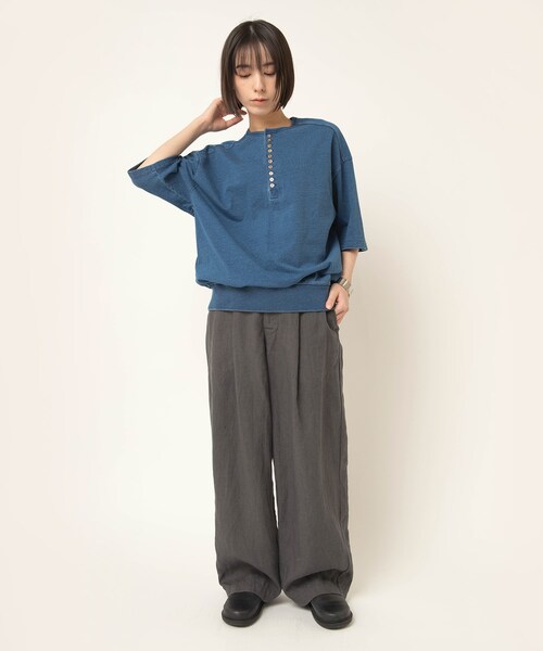 RNA-N（アールエヌエーエヌ）の「R4472 フレンチリネンワイドストレートパンツ（パンツ・レディース・チャコールグレー/ラセットブラウン/ダークパープル）」の6枚目の写真
