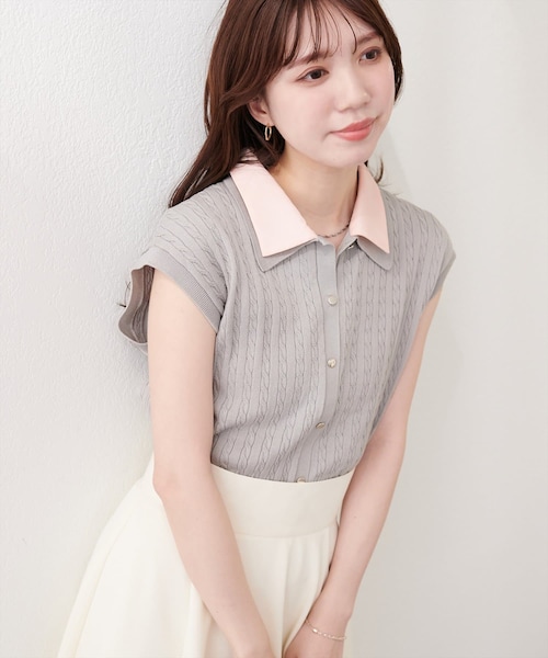 natural couture（ナチュラルクチュール）の「衿付きケーブルノースリカーデ風TOPS（ニット/セーター・レディース・グレイッシュベージュ/オフホワイト/その他1/ネイビー/ピンク/ライトグレー・FREE）」の3枚目の写真