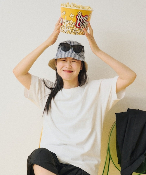 Kastane（カスタネ）の「【WHIMSIC/2サイズ展開】SCREEN STARS ガーメントダイTシャツ（Tシャツ/カットソー・レディース・ブラック/ホワイト/パープル/イエロー・S/M）」の2枚目の写真