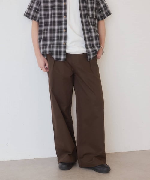 Kastane（カスタネ）の「【ユニセックス】BM Wチノパンツ（チノパンツ・レディース・オフホワイト/ブラウン・F）」の2枚目の写真
