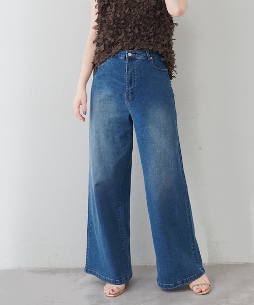 natural couture（ナチュラルクチュール）の「ゆるストレートストレッチセルフカットデニム（デニムパンツ・レディース・サックスブルー/オフホワイト/ブルー・M/S/L）」の3枚目の写真