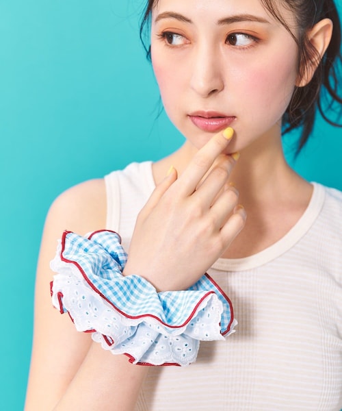 3coins(3coins)の「チェックレースフリルシュシュ(シュシュ・レディース・ブルー/ライトグリーン・FREE)」の1枚目の写真
