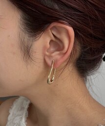 CAPRICIEUX LE'MAGE | 〈GOLDY/ゴールディ〉カーブドロップワンタッチイヤリング(イヤリング)