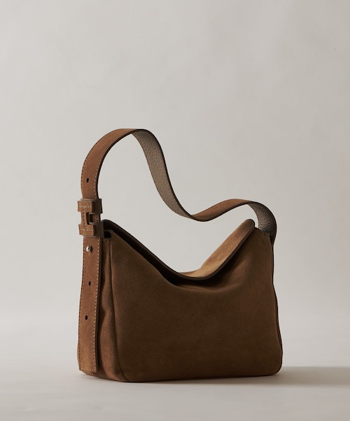 IACUCCI(イアクッチ)の「【coming soon】スウォーノ S SUEDE(ショルダーバッグ・レディース・サンドベージュ/ダークブラウン・FREE)」の1枚目の写真