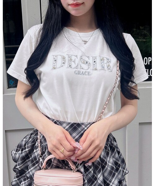 INGNI(イング)の「ビジューロゴ刺繍Tシャツ(トップス・レディース・オフホワイト/クロ/ライトピンク・M)」の6枚目の写真