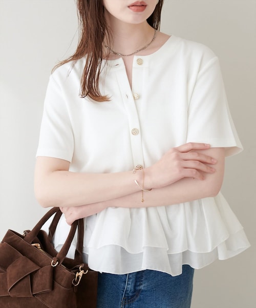 natural couture(ナチュラルクチュール)の「ソフトダンボールドッキングペプラムTOPS(Tシャツ/カットソー・レディース・ネイビー/オフホワイト/ブラック/ブラウン・FREE)」の2枚目の写真