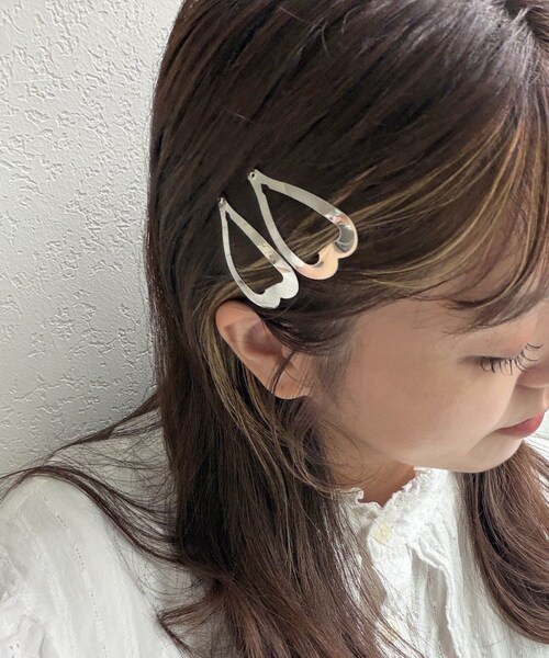 Lattice(Lattice)の「ハートパッチンピンセット(2P)(ヘアアクセサリー・レディース・シルバー・FREE)」の1枚目の写真