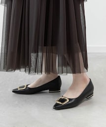 3E幅広 ゴールドパーツポインテッドフラットパンプス