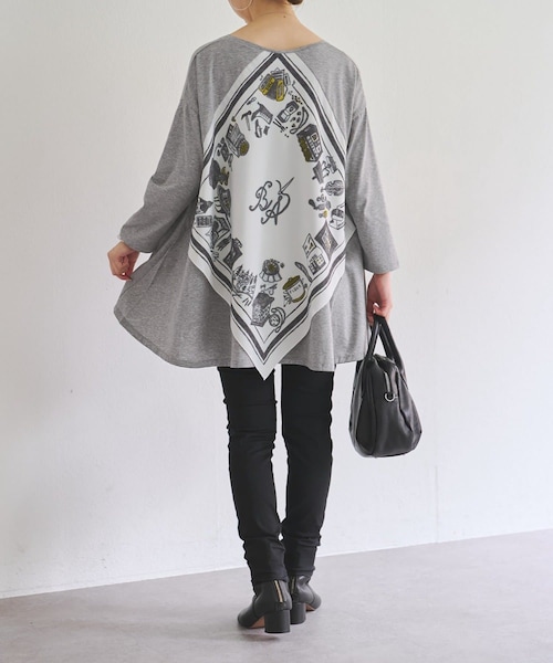 BEARDSLEY(ビアズリー)の「アトリエスカーフカットソー(Tシャツ/カットソー・レディース・グレー/ネイビー・F)」の1枚目の写真