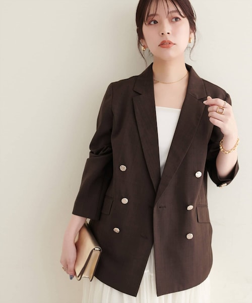 natural couture(ナチュラルクチュール)の「【sherbet line】UV接触冷感 金釦べこべこテーラージャケット(テーラードジャケット・レディース・ブラウン/ネイビー/ライトベージュ/ライトグレー・FREE)」の1枚目の写真