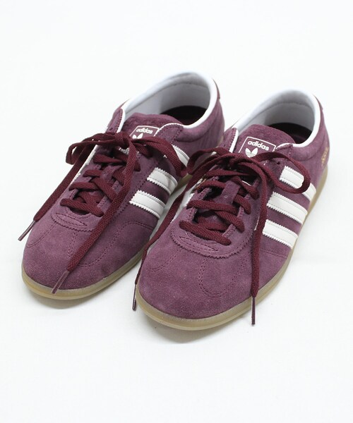 RNA(アールエヌエー)の「E5271 adidas GAZELLE LO PRO W(シューズ・レディース・ブラック/マルーン)」の2枚目の写真