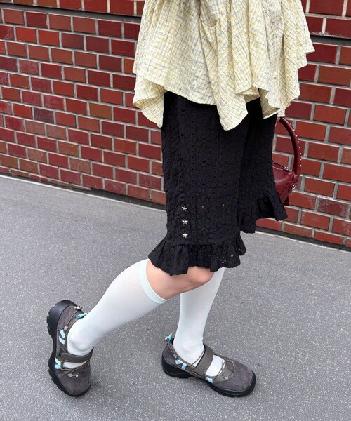 CIAOPANIC(チャオパニック)の「(2サイズ展開)ストレッチレースカプリパンツ/バイカー(パンツ・レディース・ミント/オフホワイト/ブラック・0/1)」の3枚目の写真