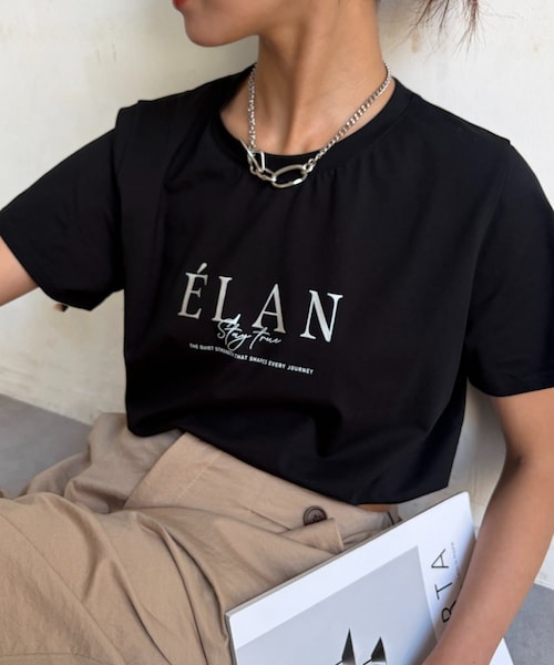 Chez toi(シェトワ)の「箔プリントロゴT(Tシャツ/カットソー・レディース・カーキ/オフホワイト/モカ/ブラック・F)」の3枚目の写真