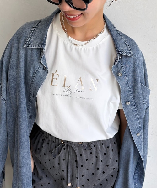 Chez toi(シェトワ)の「箔プリントロゴT(Tシャツ/カットソー・レディース・カーキ/オフホワイト/モカ/ブラック・F)」の2枚目の写真