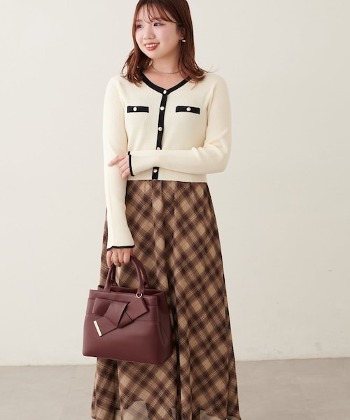natural couture（ナチュラルクチュール）の「〈canami〉ニットドッキング配色ワンピース（ワンピース・レディース・ブラウン/ピンク/アイボリー/ネイビー・FREE）」の2枚目の写真