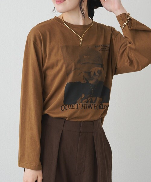 PUAL CE CIN(ピュアルセシン)の「フォトプリントロンT(Tシャツ/カットソー・レディース・キャメル/オフホワイト・FREE)」の1枚目の写真