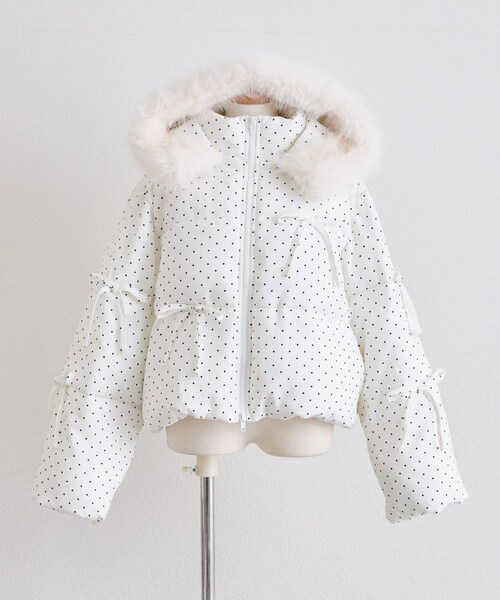 OLIVE des OLIVE(オリーブデオリーブ)の「Snow fur ショートエコダウン(ジャケット/アウター・レディース・アイボリー/オフホワイト/ピンク/ブラック・FREE)」の1枚目の写真