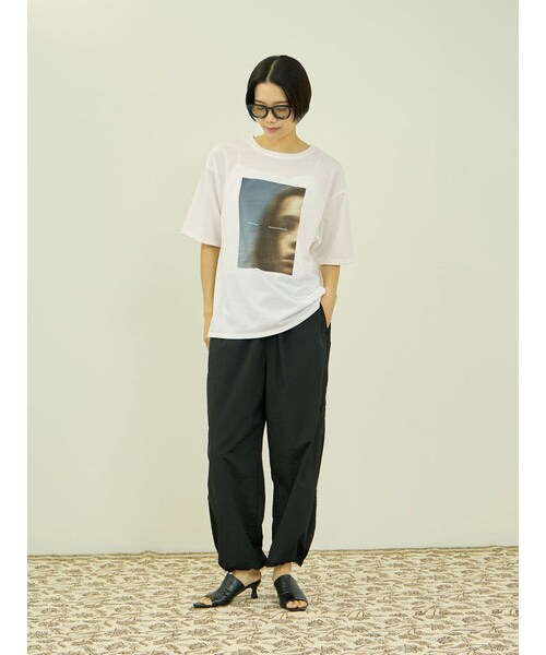 VICKY(ビッキー)の「ひんやりフォトTシャツ(トップス・レディース・オフホワイト/ホワイト系その他/アイボリー・M)」の12枚目の写真